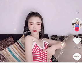 抖音飞吻变装特效怎么拍