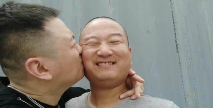 giao哥亲药水哥表情包