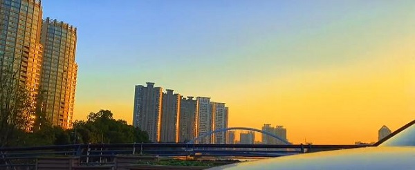 做我的女孩像阳光一样无可取代是什么歌