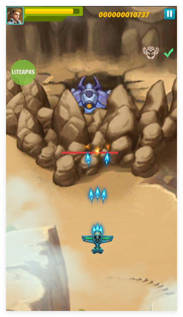 天空猛禽太空入侵者